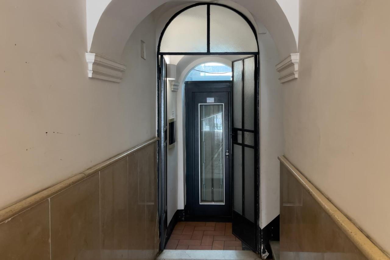 רומא Colosseo Stylish Penthouse מראה חיצוני תמונה