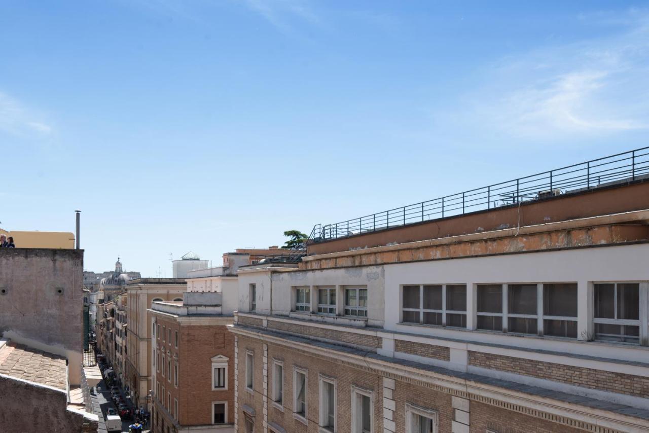רומא Colosseo Stylish Penthouse מראה חיצוני תמונה